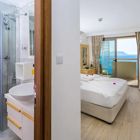 Otel Defne